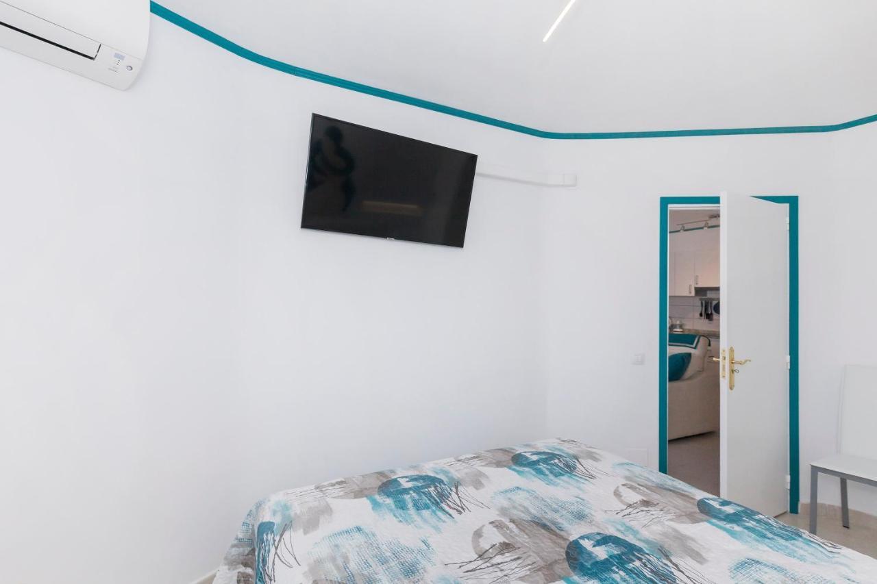First Line Sea, Luxury Penthouse, Sea And Sunset View Vivenda Vacational Guayero 618 Apartment Лос Кристианос Екстериор снимка